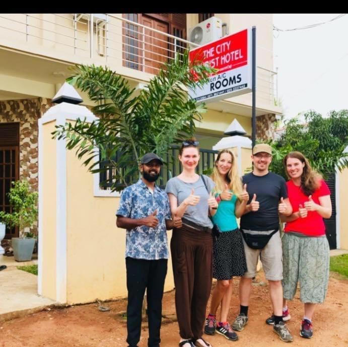 The City Tourist Hotel Anuradhapura Ngoại thất bức ảnh
